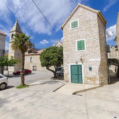 House Gulliver Villa Kastela Exterior photo